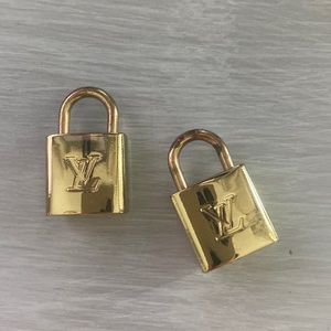 2 Louis Vuitton Locks W/o key